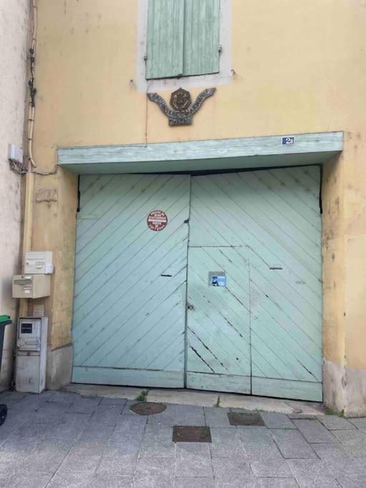 Agreable Gite Au Coeur Du Centre Ville 4 Personnes Chagny  Exterior photo