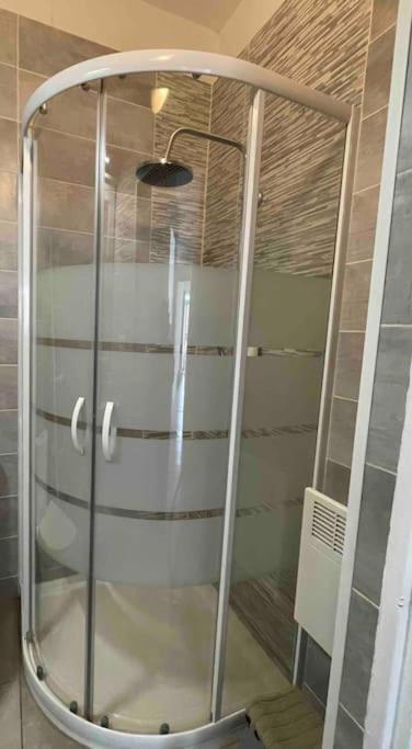 Agreable Gite Au Coeur Du Centre Ville 4 Personnes Chagny  Exterior photo